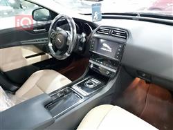 جاگوار XE